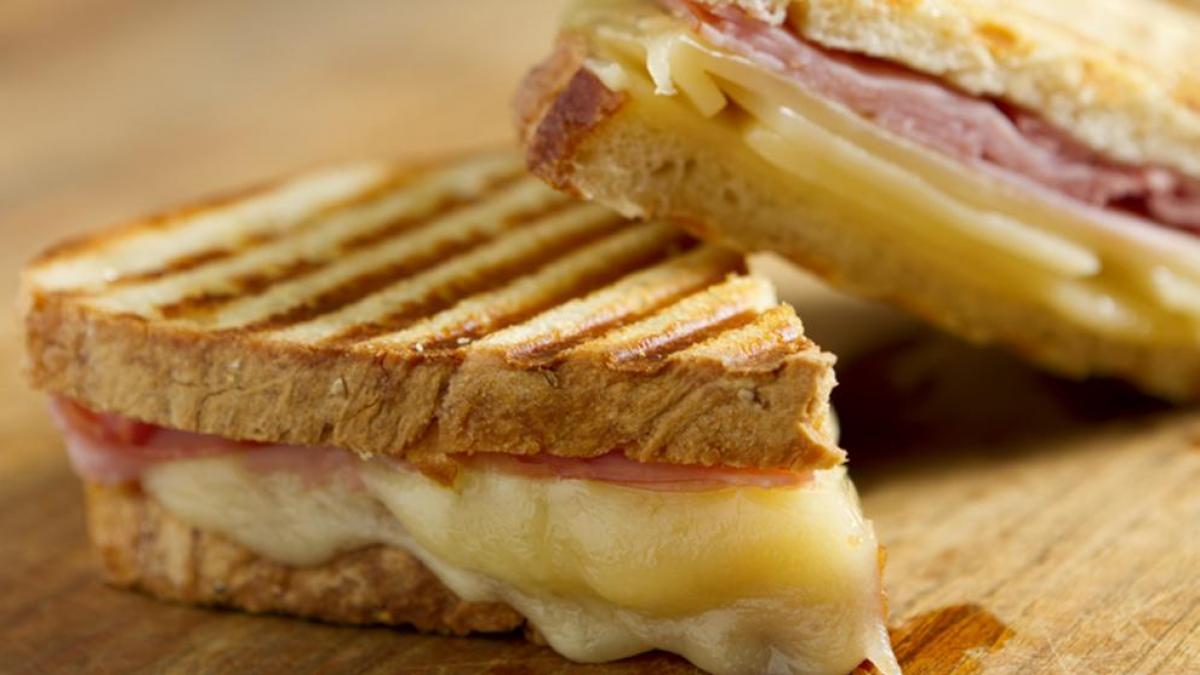 Restaurante Plató, restaurante úbeda, hamburguesería úbeda, burguer úbeda, menu del día ubeda, hamburguesa úbeda, bocadillos úbeda, bocadillos para llevar úbeda, hamburguesas para llevar úbeda, burguer para llevar úbeda, arroces úbeda, parrilla úbeda, carne y pescado, platos de carne, platos de pescado, comida para llevar, pedidos online, fiesta de cumpleaños, fiestas de cumpleaños úbeda, menu del día úbeda, menu del dia ubeda, menu del dia úbeda, menú del día úbeda